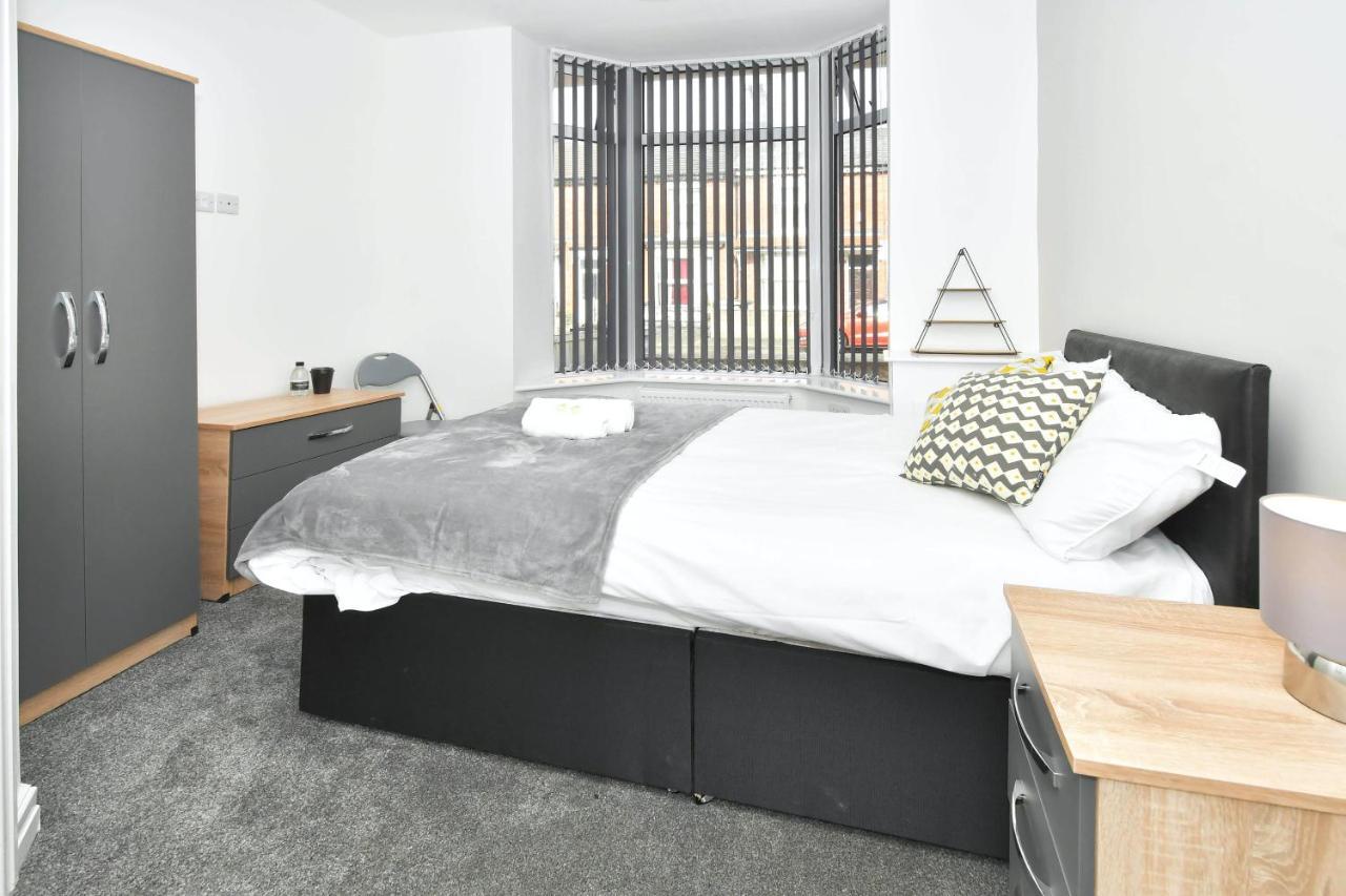 Townhouse @ Chiltern Place Newcastle Under Lyme Silverdale  Exteriör bild