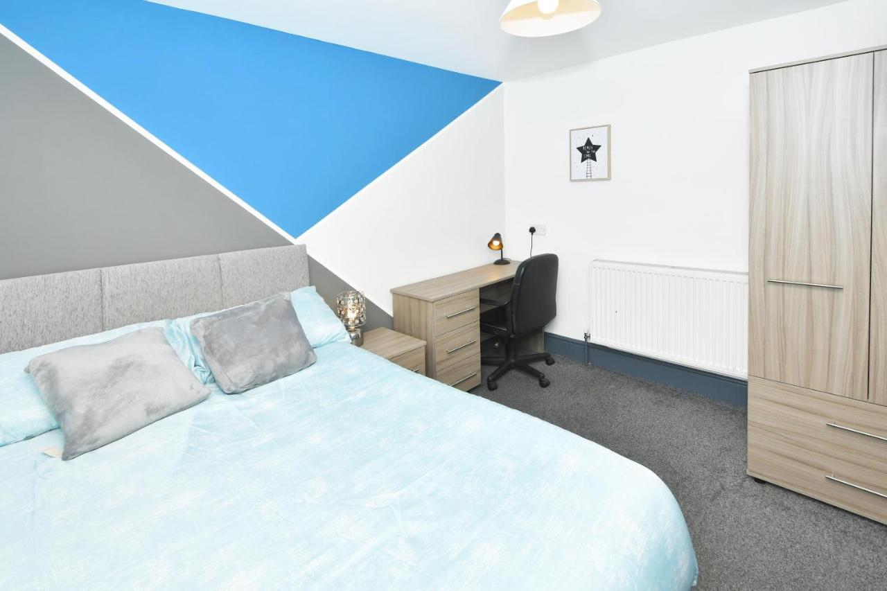 Townhouse @ Chiltern Place Newcastle Under Lyme Silverdale  Exteriör bild