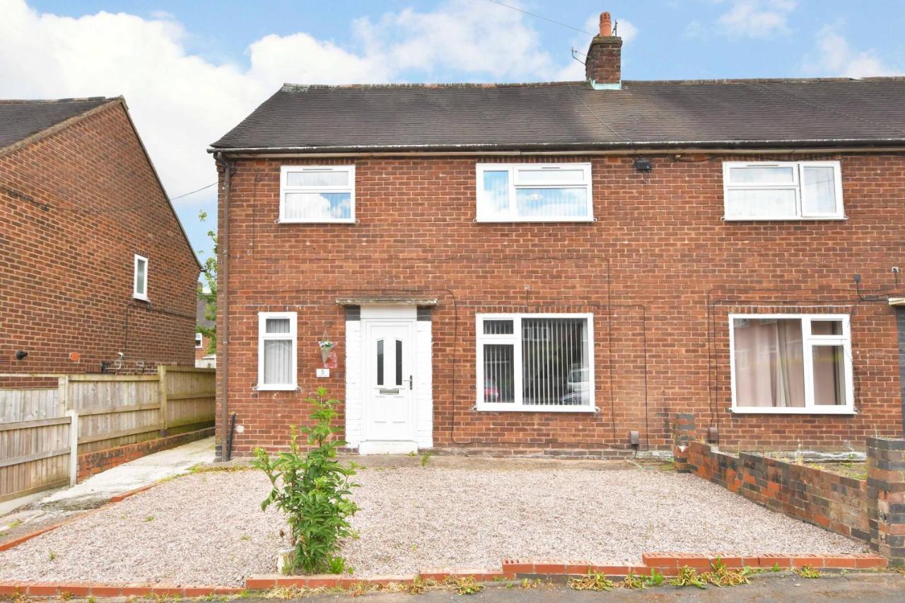Townhouse @ Chiltern Place Newcastle Under Lyme Silverdale  Exteriör bild